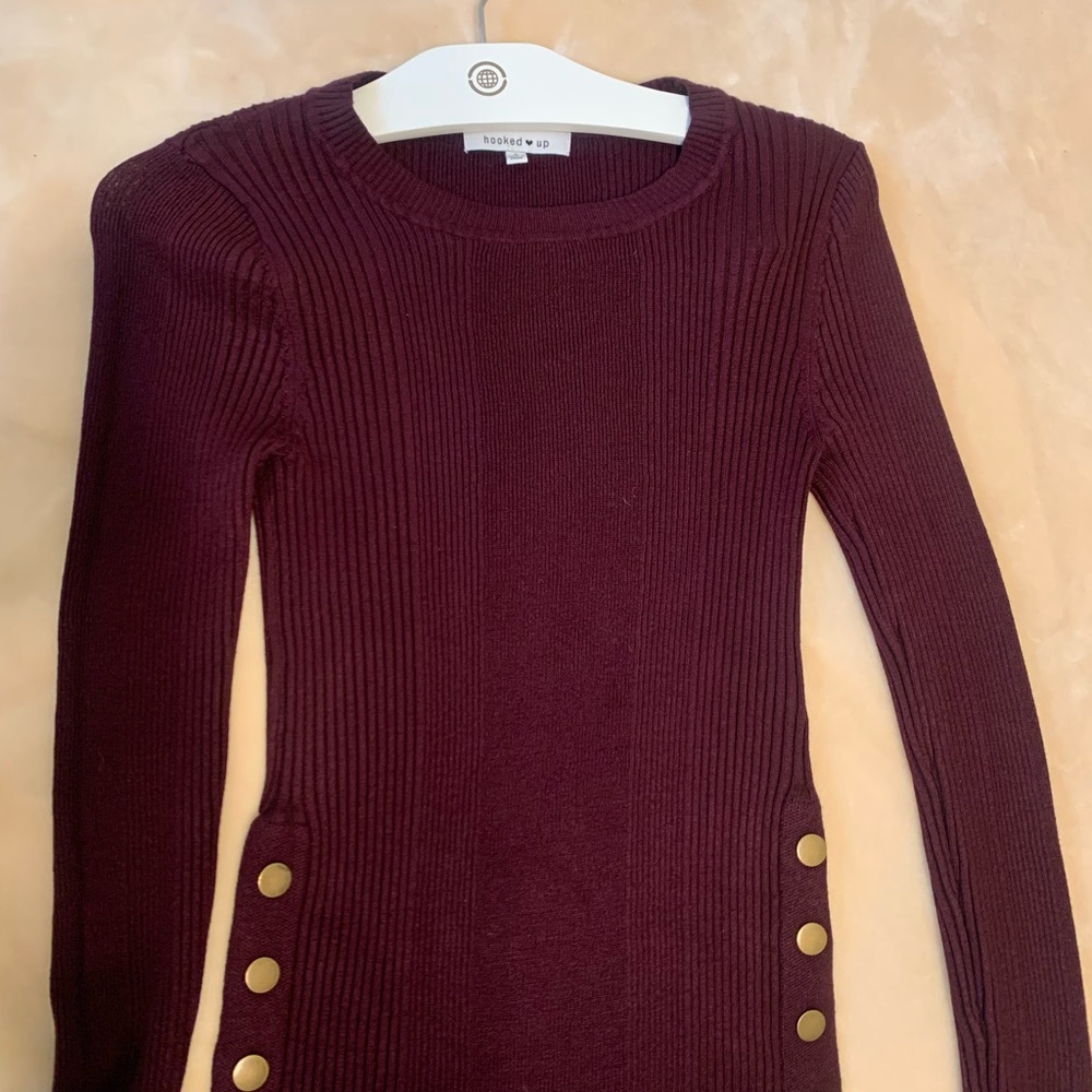 Red maroon sweater top